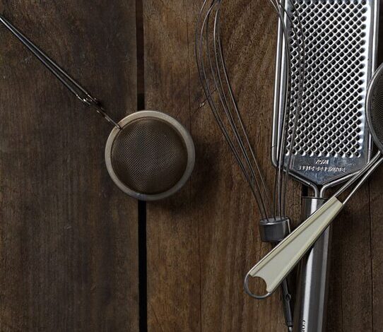 Herramientas Esenciales para Optimizar una Cocina Pequeña